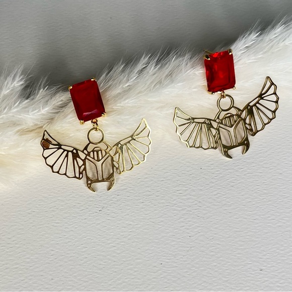 Elegant Ancient Egyptian Earrings - Scarab Winged Egyptian Beetle Earrings - Picture 5 of 8